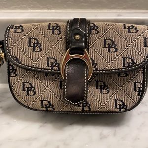 Dooney & Bourke Wristlet